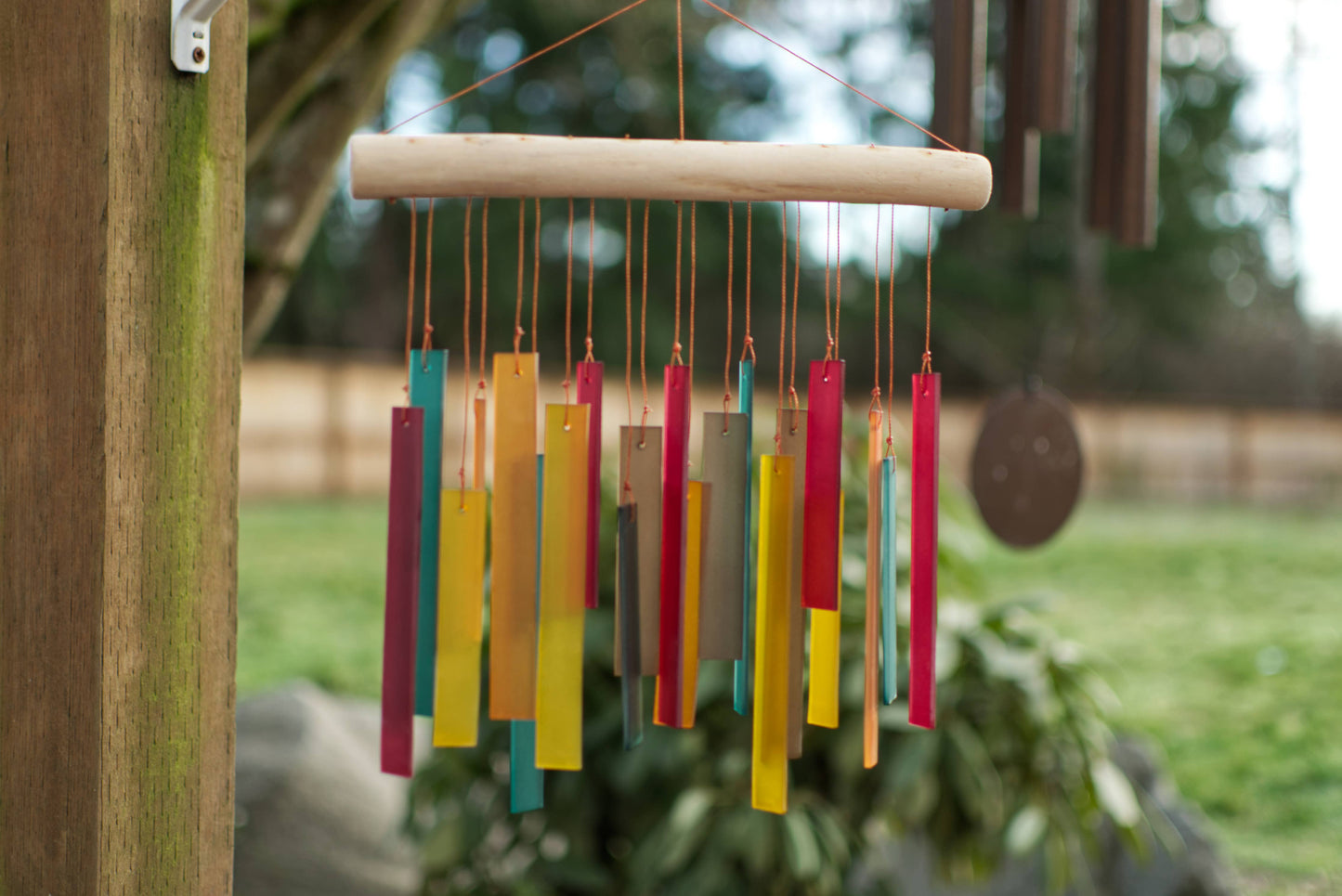 Cohasset Gifts - Glass Wind Chime - Tumbled Rectangle Design - Bodhi Colorway
