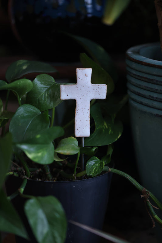 Mud & Maker - Plant Buddies - Garden Cross - Easter