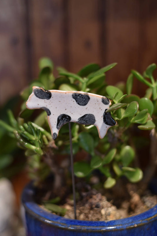 Mud & Maker - Plant Buddies - Garden Cow