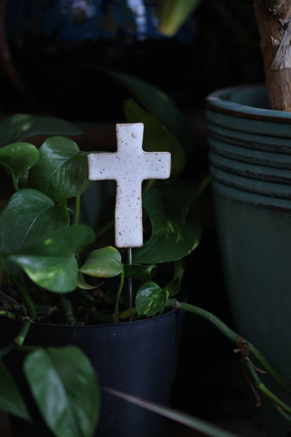 Mud & Maker - Plant Buddies - Garden Cross - Easter